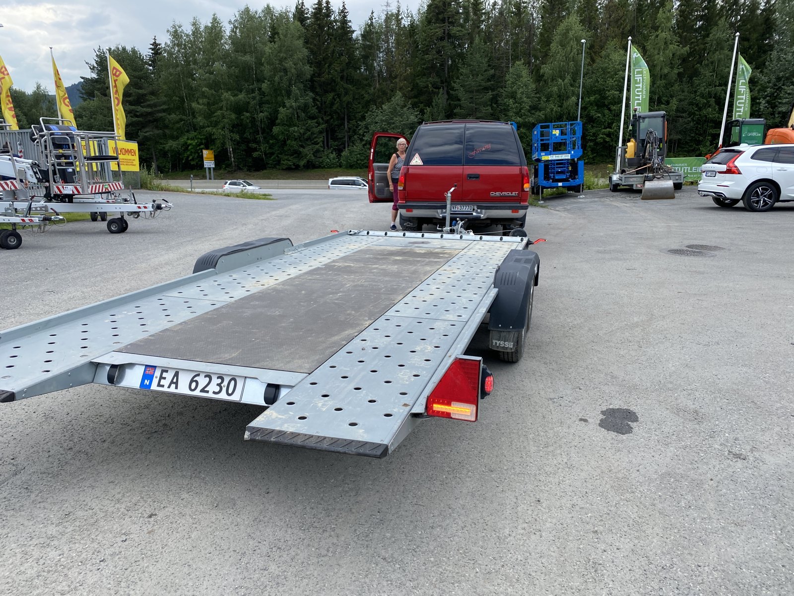 Biltransporthenger til leie hos Lillehammer Liftutleie